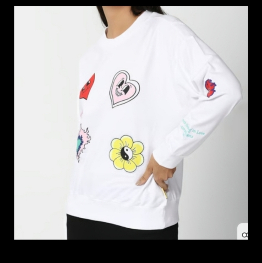 Valentines Day Hearts Graphic White Sweatshirt pullover size Medium - Picture 14 of 14
